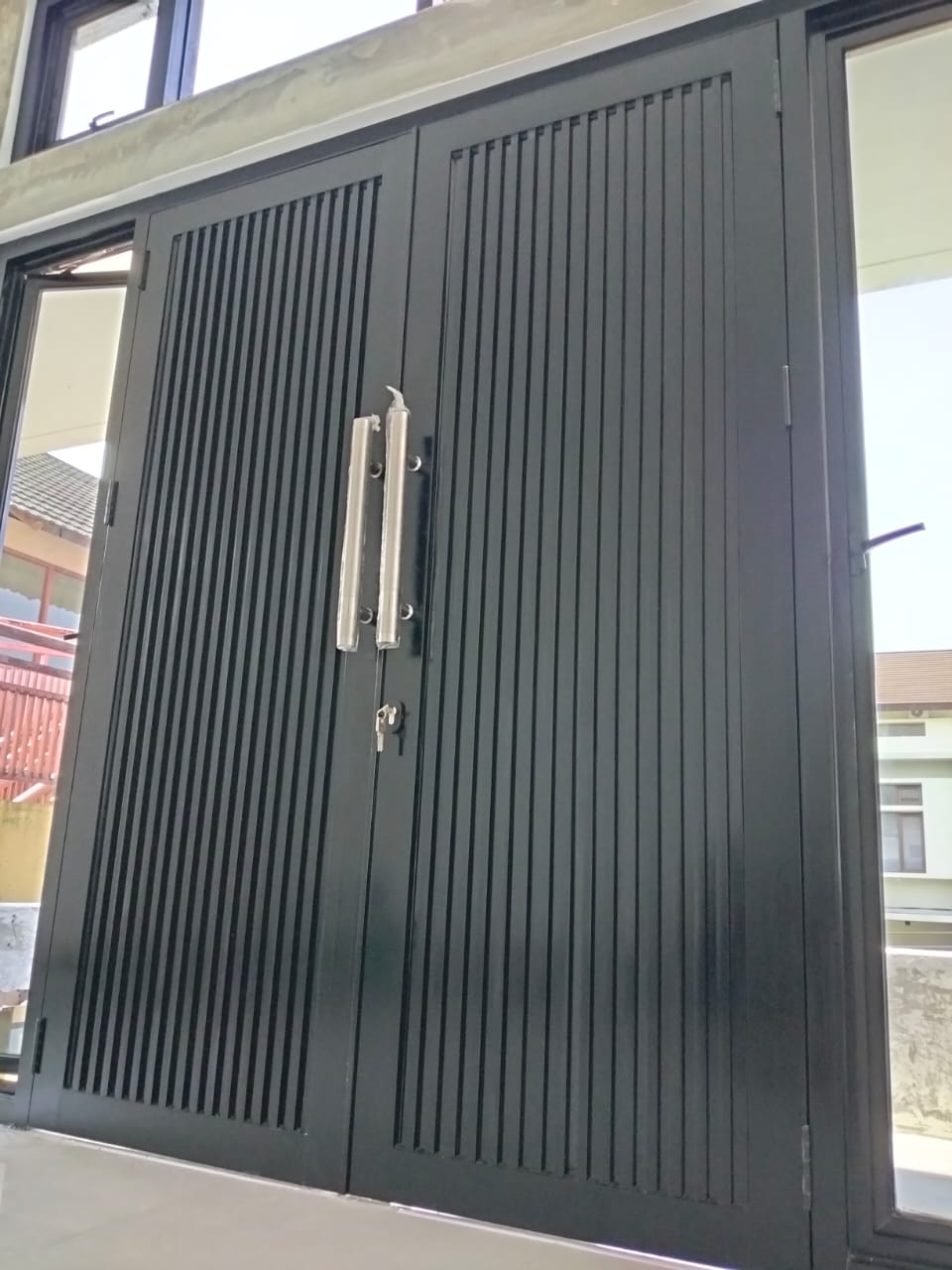 Pemasangan Pintu Aluminium harga pintu kaca aluminium